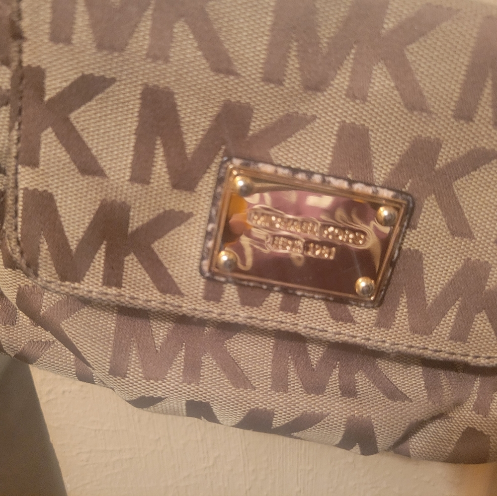 Purse - Picture 3 of 8